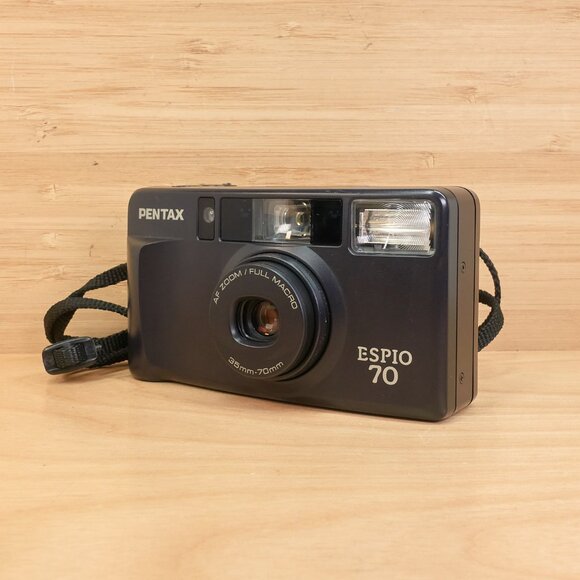 Vintage Pentax Espio 70: 35mm Point and Shoot Film Camera - Picture 3 of 9